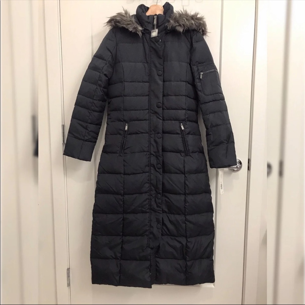 DKNY maxi puffer jacket. Never worn!